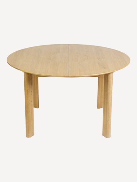 Umage Extendable oak dining table Comfort Circle