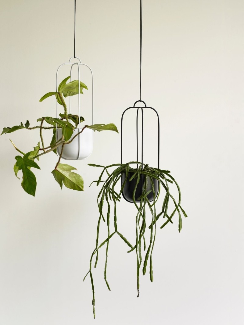 Hanging pot, black metal, Bodo | MBS Design