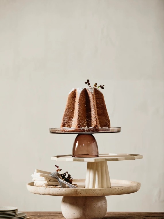 nordal-stoneware-pedesta-tray-minu