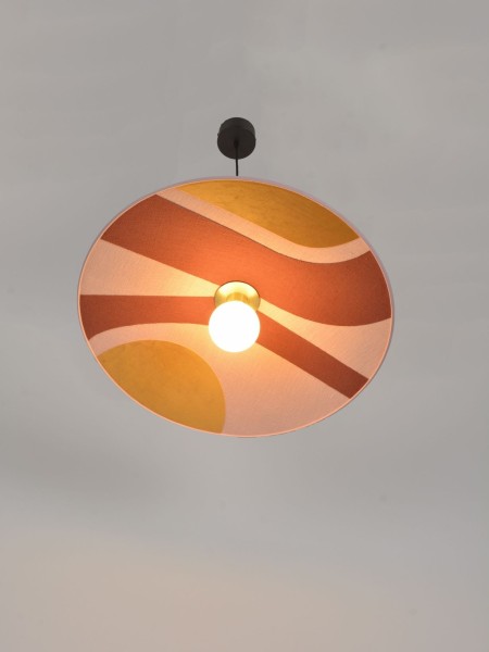 market-set-suspension-seventies-rose-sonia-laudet