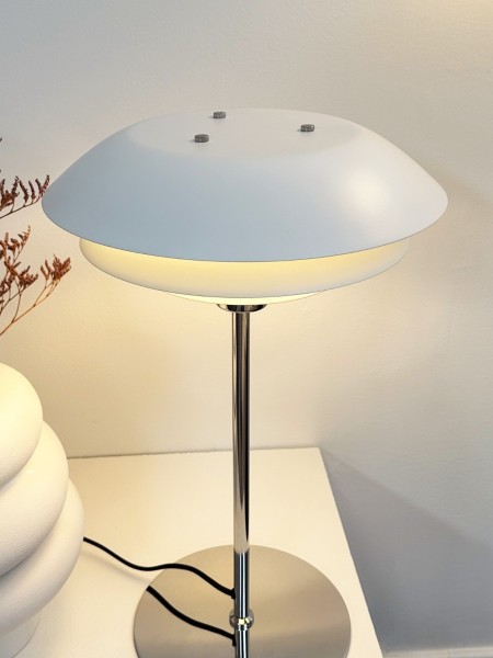 dyberg-larsen-metal-table-lamp-dl31