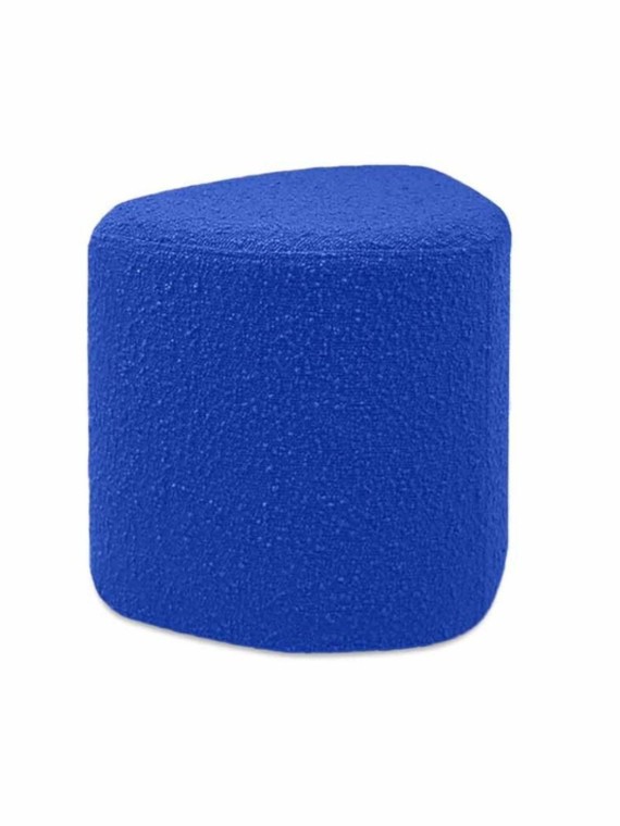 Pouf Eve en tissu bouclette bleu de chez opjet