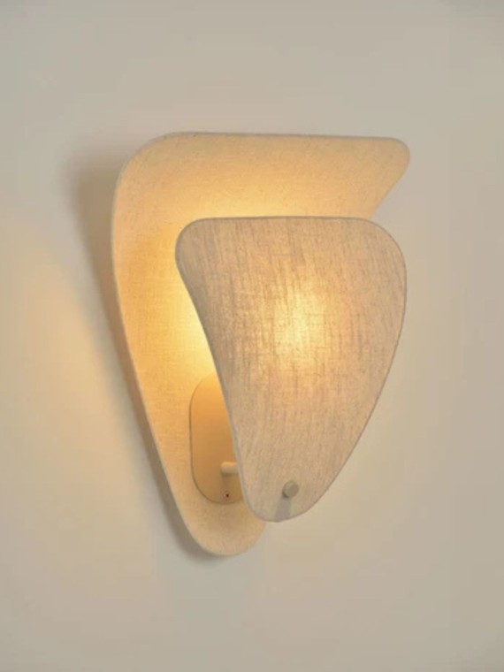 Market set wall lamp shell linen