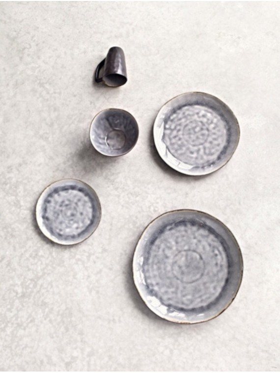Small plate with grey crackled effect, Levi | Olsson & Jensen