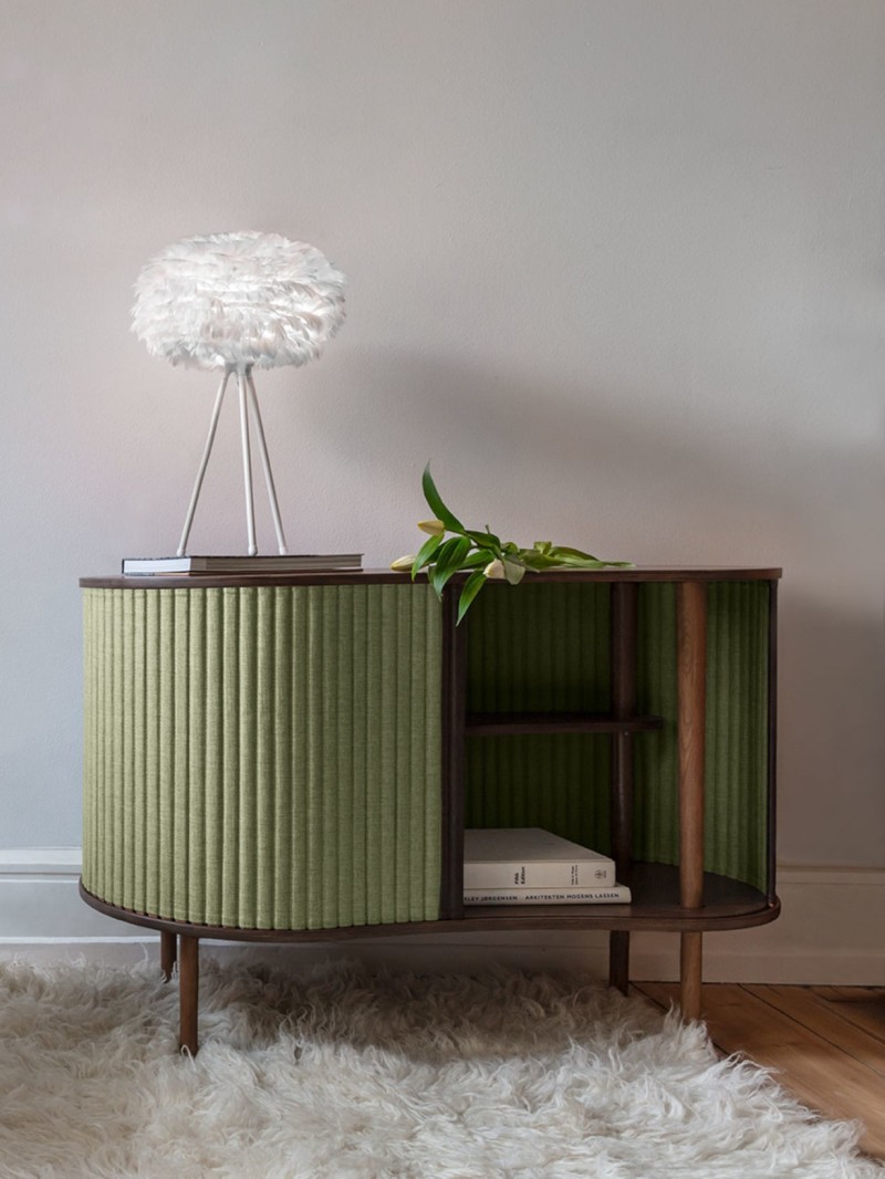 UMAGE - Tripod lamp in goose feather, Eos mini white and Tripod base white - MBS Design