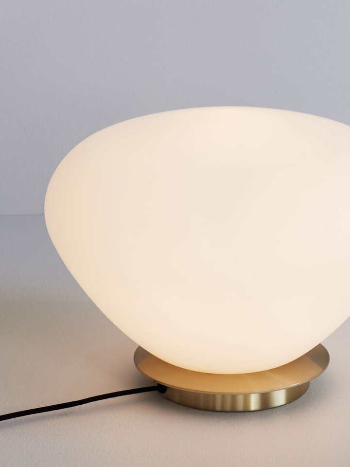 Hübsch Bean Table lamp in opaline and brass