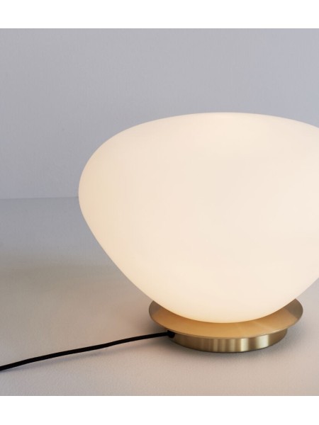 Hübsch Bean Table lamp in opaline and brass