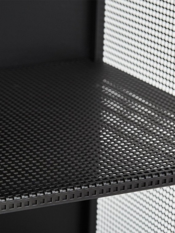 Buffet-grille-noir-Ragnar-Kristinadam