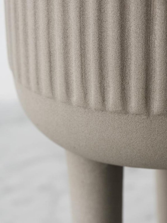 Terracotta-planter-Nils-S-kristinadam