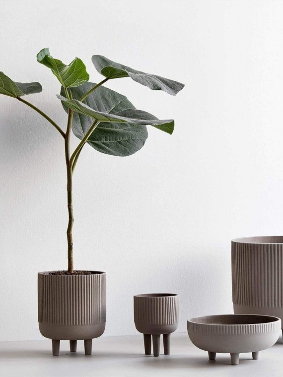 Terracotta-planter-Nils-S-kristinadam