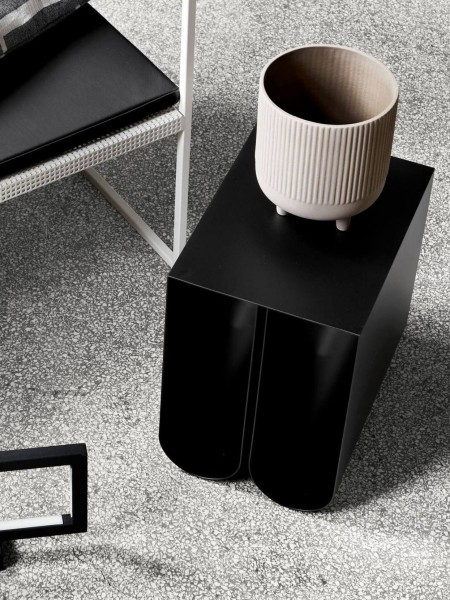 Terracotta-planter-Nils-L-kristinadam