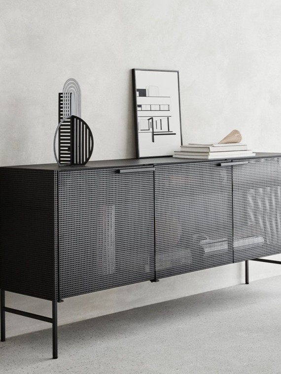 Buffet-grille-noir-Ragnar-Kristinadam