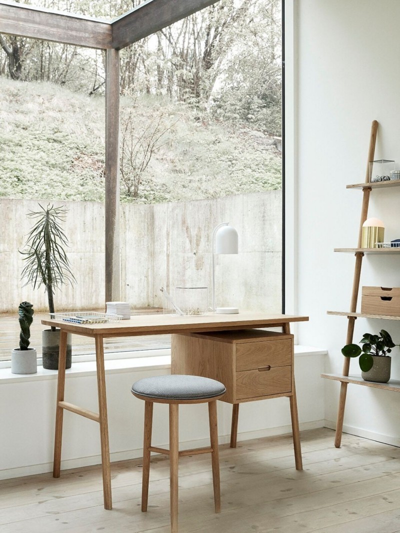 Jensen oak desk with drawers Hübsch