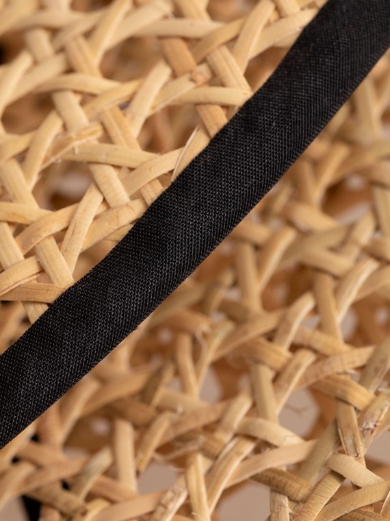 Hanging lamp in natural wickerwork with black braid Evasion