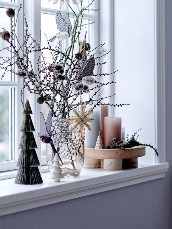 Bird ornament in wood and paper, Sagalin Blommingville