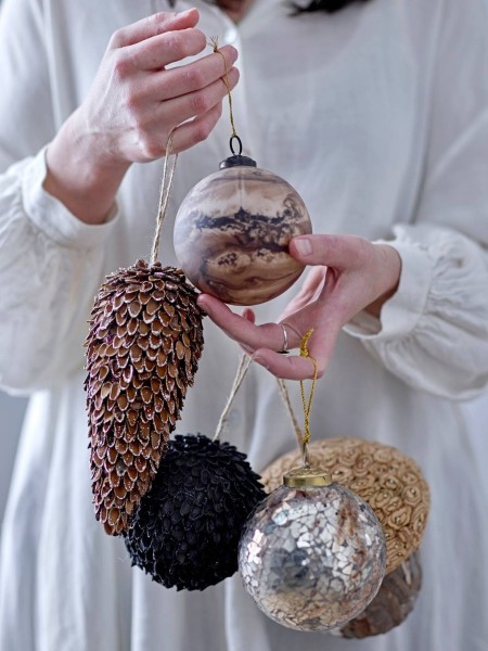 Pine cone Christmas ornament, Phada Bloomingville