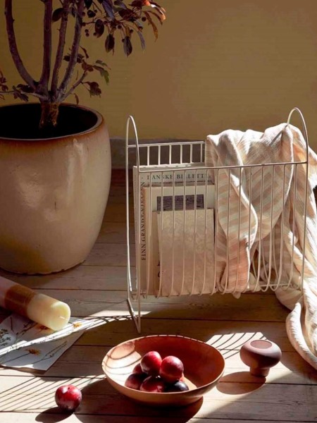 Maggie Iron magazine holder - Broste Copenhagen | MBS Design
