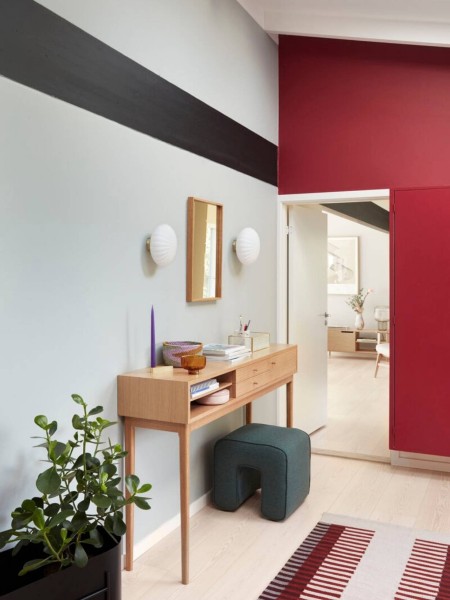 Olav FSC oak console Hübsch