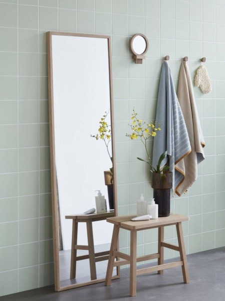 Oak floor mirror, Glimpse Hübsch