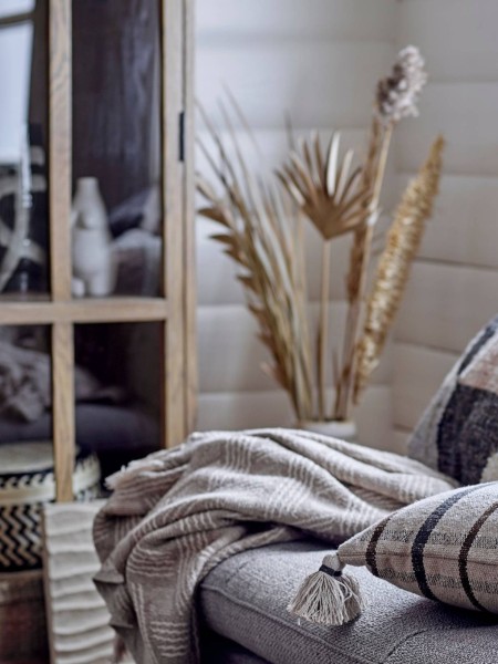 Female naked ceramic vase, Elora Bloomingville