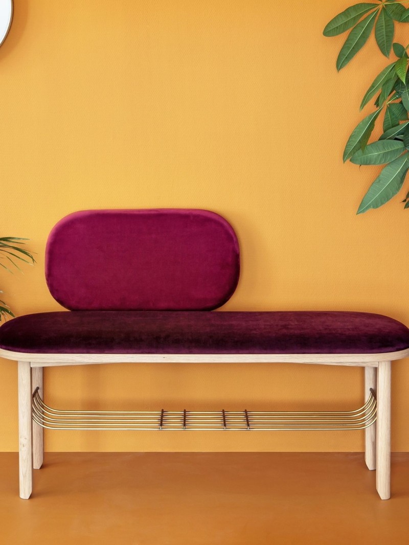 Banc d'appoint en chêne naturel et laiton brossé, Eustache Hartô