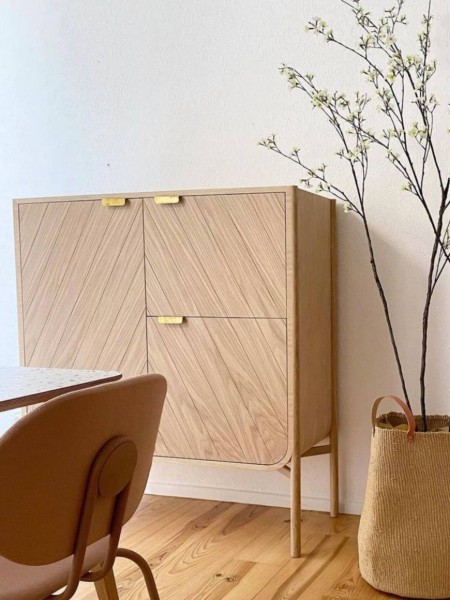 Natural oak china cabinet, Marius Hartô