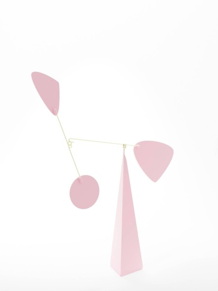 Standing mobile in pink aluminium, Fiji Volta