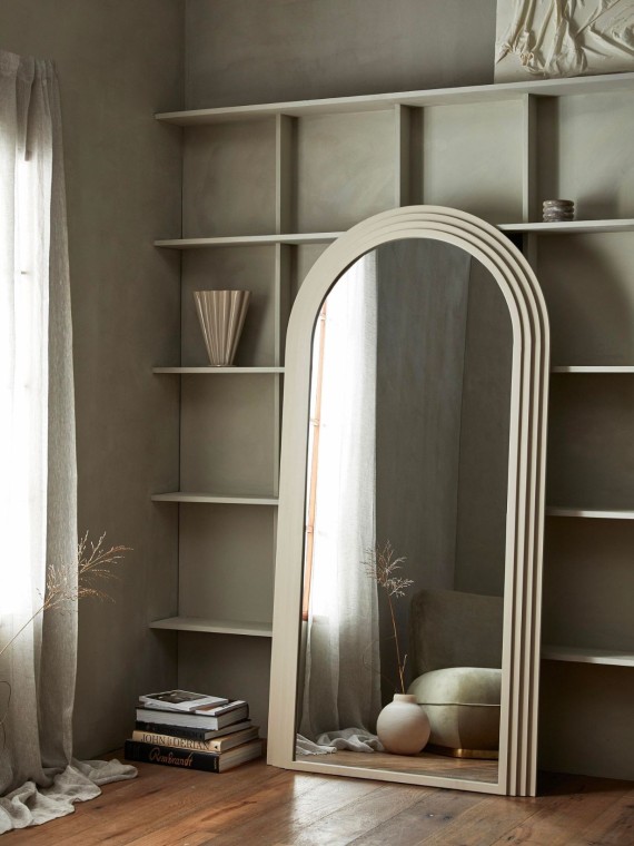 nordal-rounded-wall-mirror-with-beige-metal-frame-falco