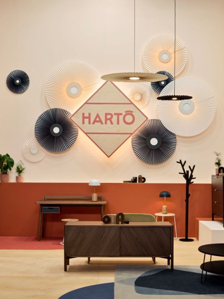 Buffet bas en noyer naturel 155 cm, Marius Hartô