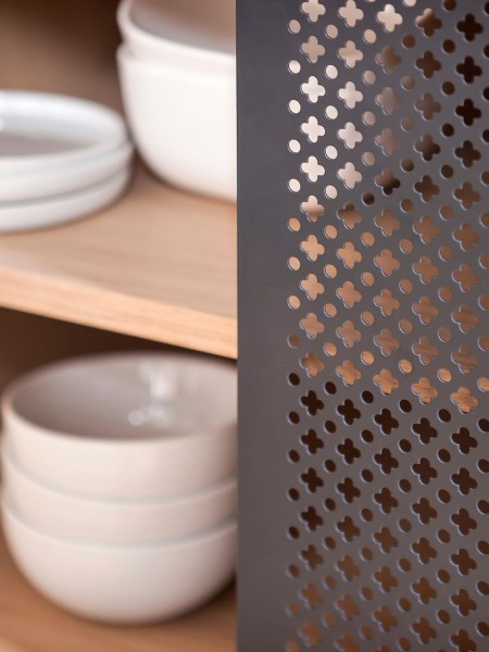 Harto Buffet Gabin en chêne 3 tiroirs gris ardoise