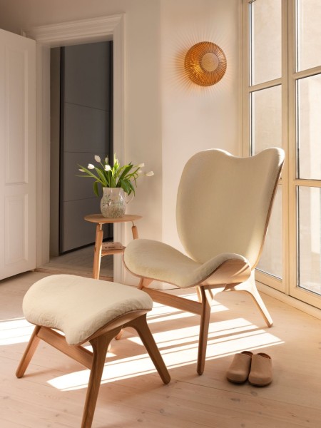 medium light oak wall lamp, Clava Up Wood