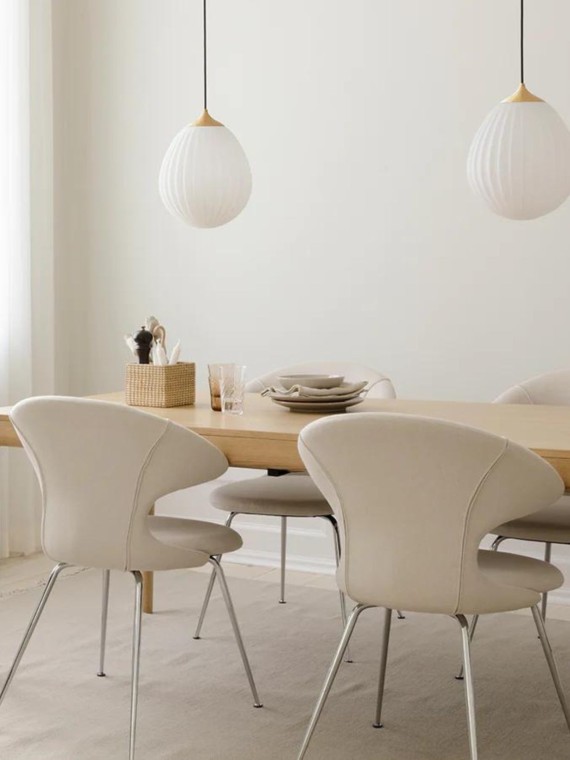 Umage-Around-the-World-abat-jour-en-métal-et-verre-laiton-brossé-contexte