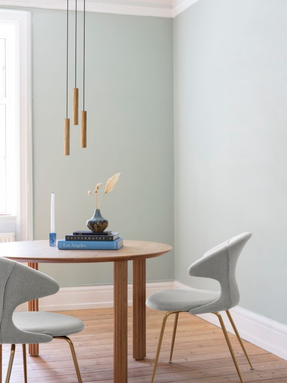 umage-time-flies-metal-and-fabric-chair-context