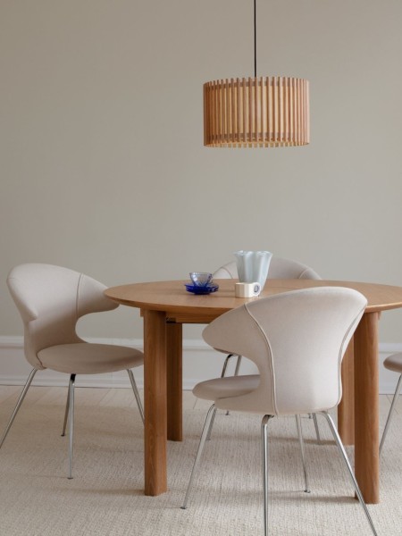 umage-komorebi-oakwood-lampshade-circle-light-context