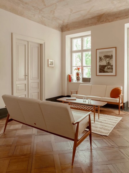 366 concept 3-seater sofa in solid ash Fox in cream coco fabric