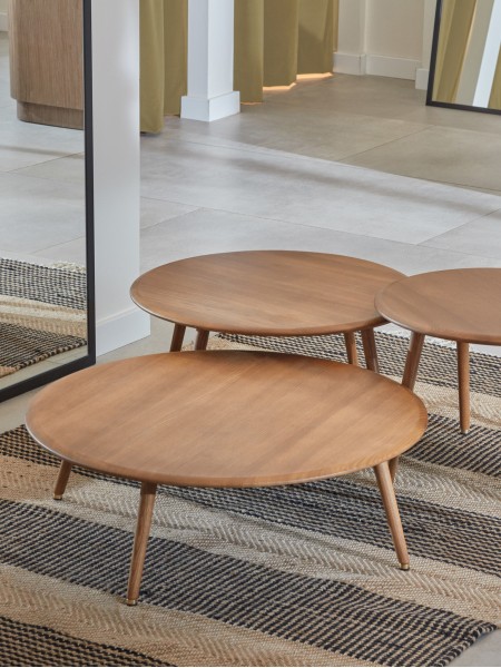 FOX small round coffee table high on legs