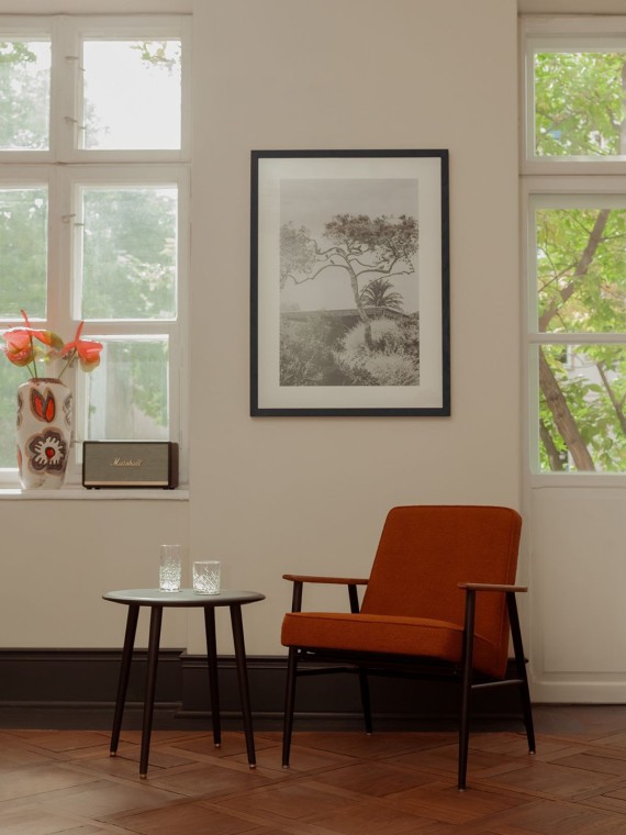 Round marble coffee table, Fox