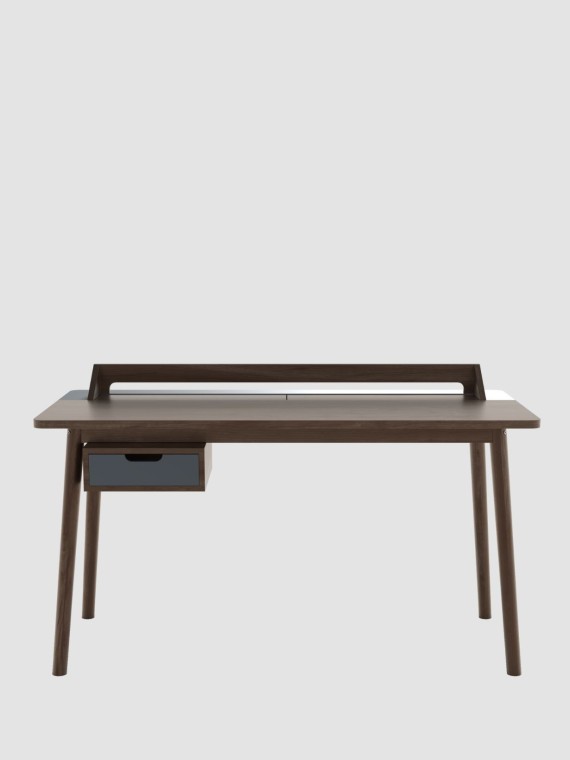 Desk in natural walnut, Honoré Hartô