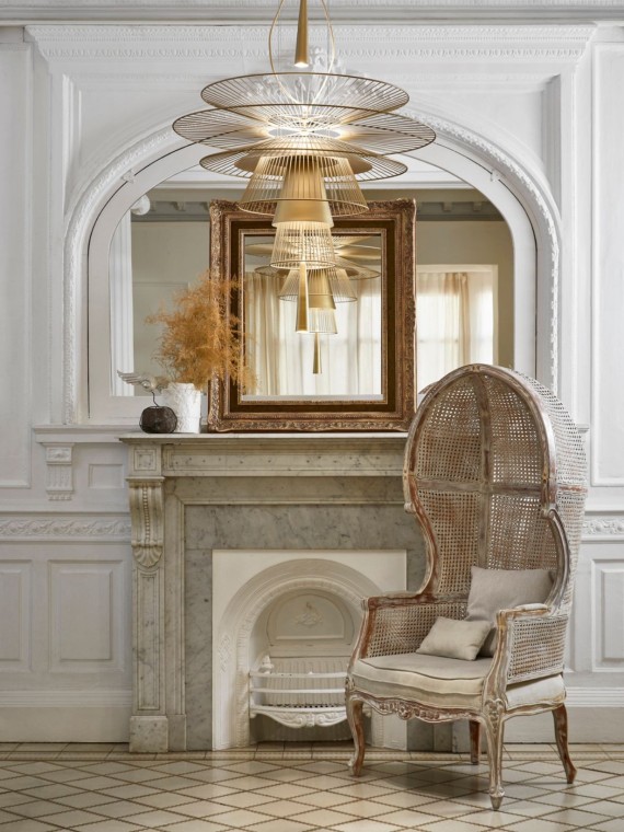 Forestier Geometric pendant in black or gold metal, Gravity