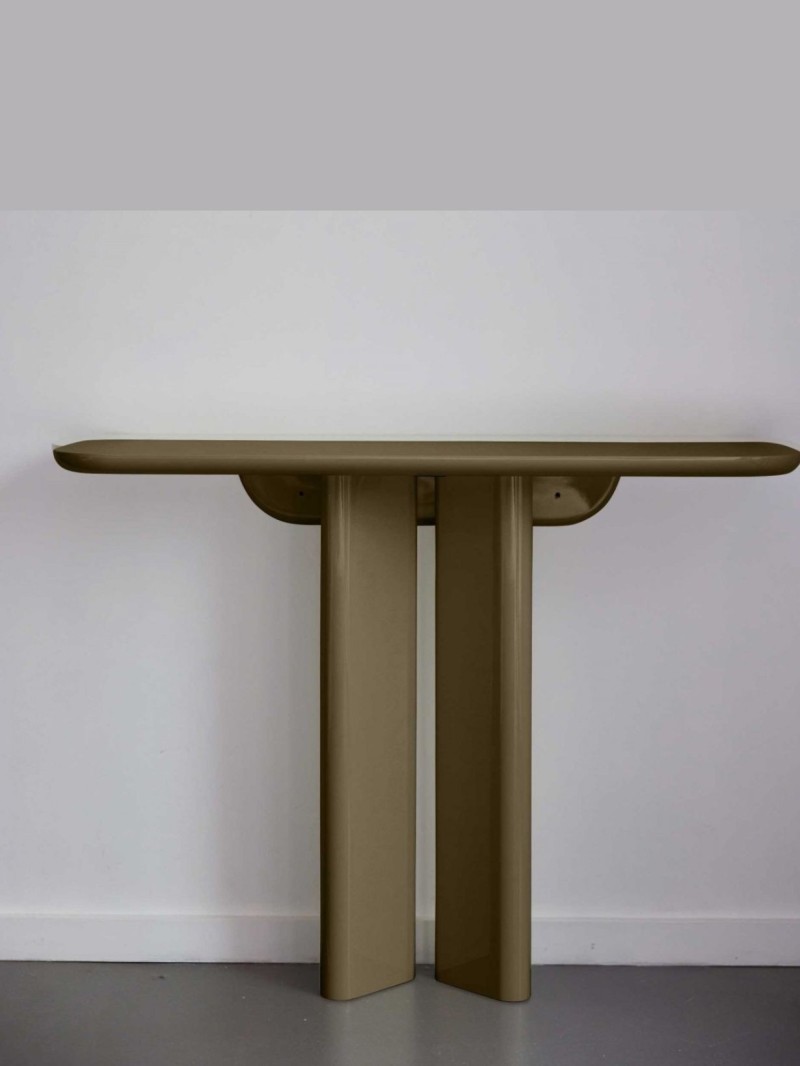 Lacquered wood console, Lou
