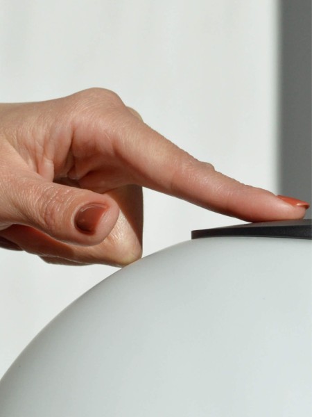 Lampe, Piccolo jaune fabrique noir