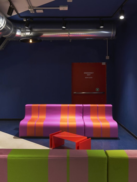 Coffee table/ Magazine rack, T01 poltronova