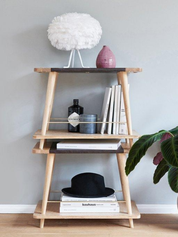 Tripod lamp in goose feather, Eos mini white and Tripod base white | MBS Design