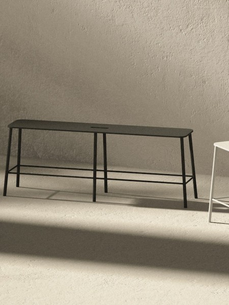 Black steel bench, Adam Mono frama