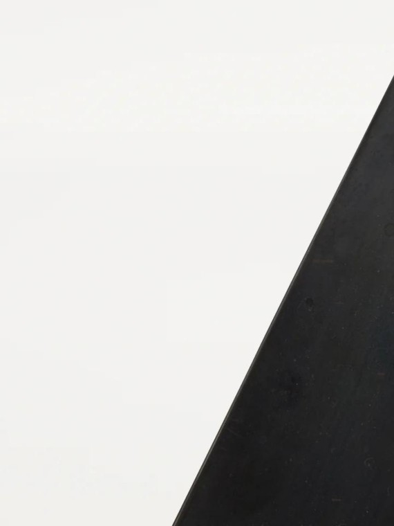 Chaise en acier, Triangolo frama