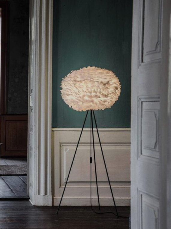 UMAGE - Floor lamp in goose feather, Eos large white and Tripod floor black - MBS Design