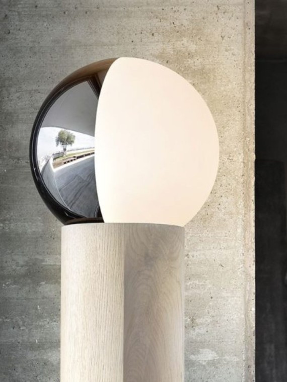 Pentalight Sculptural wooden floor lamp I am Da Terra