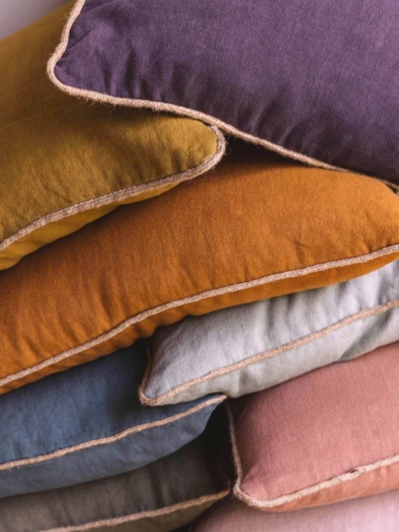 Italian linen cushion, Salvador grappe violet