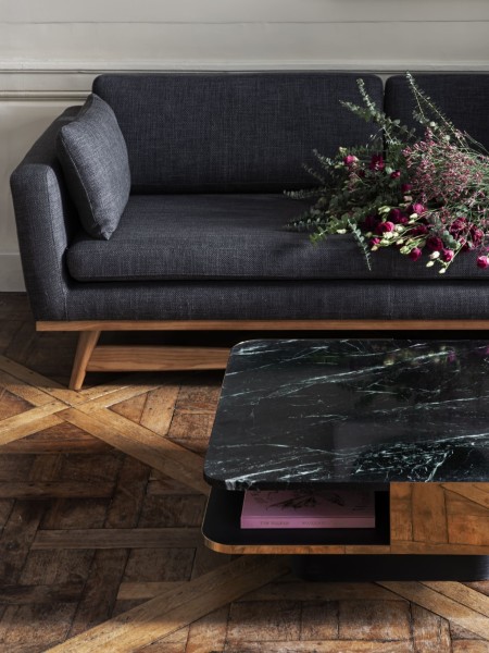 Red edition, Sofa in fabric or velvet, 210