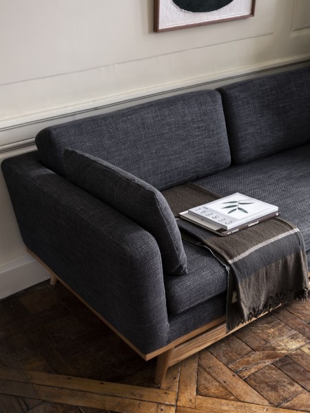 Red edition, Sofa in fabric or velvet, 210